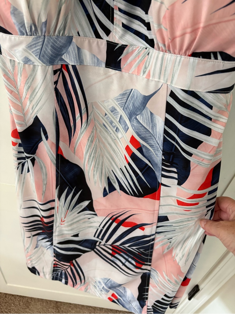 Athleta Pack Anywhere Tropical Halter Dress. Size 6. - Picture 5 of 14